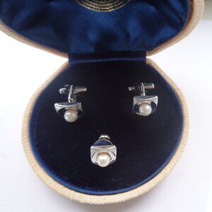 Japanese Cultured Pearls Sterling Cufflinks and Tie Tack